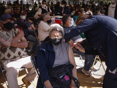 Aplicarán vacuna de refuerzo contra covid-19 en Álvaro Obregón, Cuauhtémoc y Milpa Alta