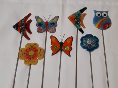 Con las tapas de latas que ibas a tirar: creá este lindo proyecto para decorar tu jardín sin gastar de más