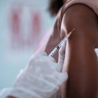 Pfizer y BioNTech aseguran que su vacuna es 100% eficaz en adolescentes