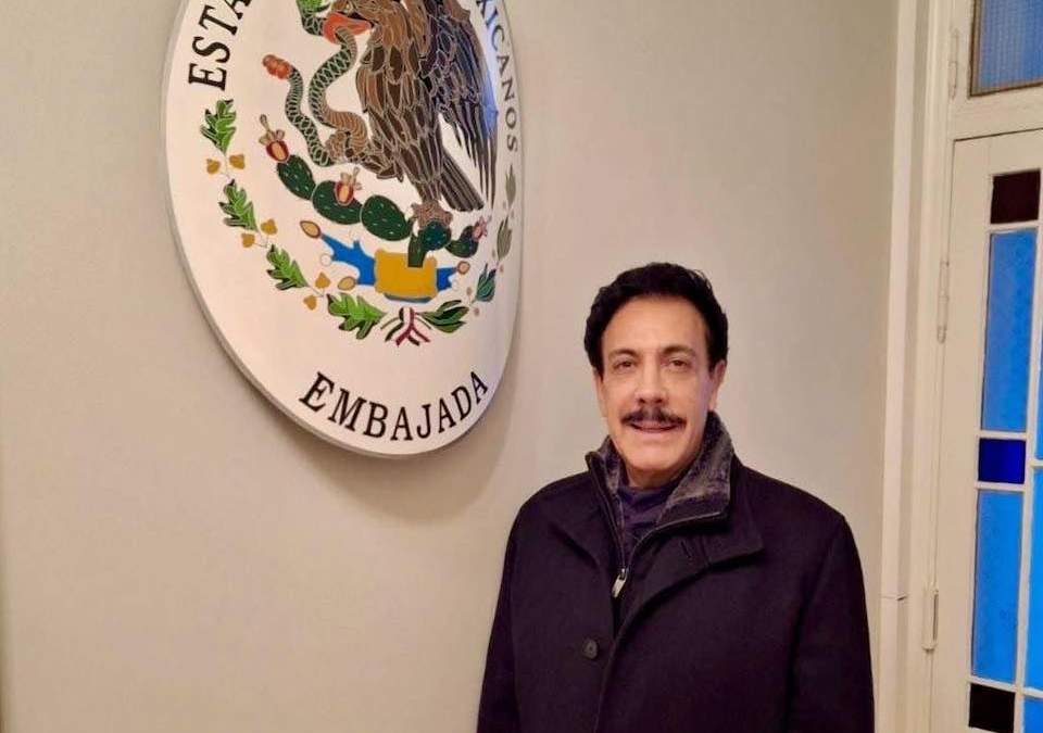 El exgobernador de Hidalgo y actual embajador de México en Noruega