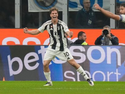 La Juve salva el empate 4-4 ante el Inter de Milán en el Derby de Italia con doblete de Yildiz