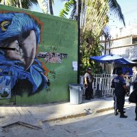 Cuatro extranjeros, entre los muertos en ataque a bar en Playa del Carmen (Video)