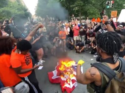 Disminuye el patriotismo en Estados Unidos, dice encuesta