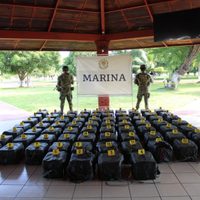 Aseguran cargamento de 1.7 toneladas de cocaína en costas de Lázaro Cárdenas