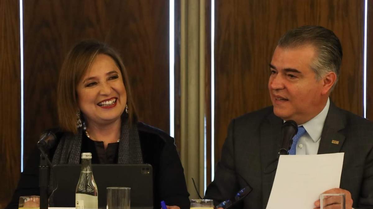 La senadora panista y Francisco Cervantes Díaz, presidente del CCE