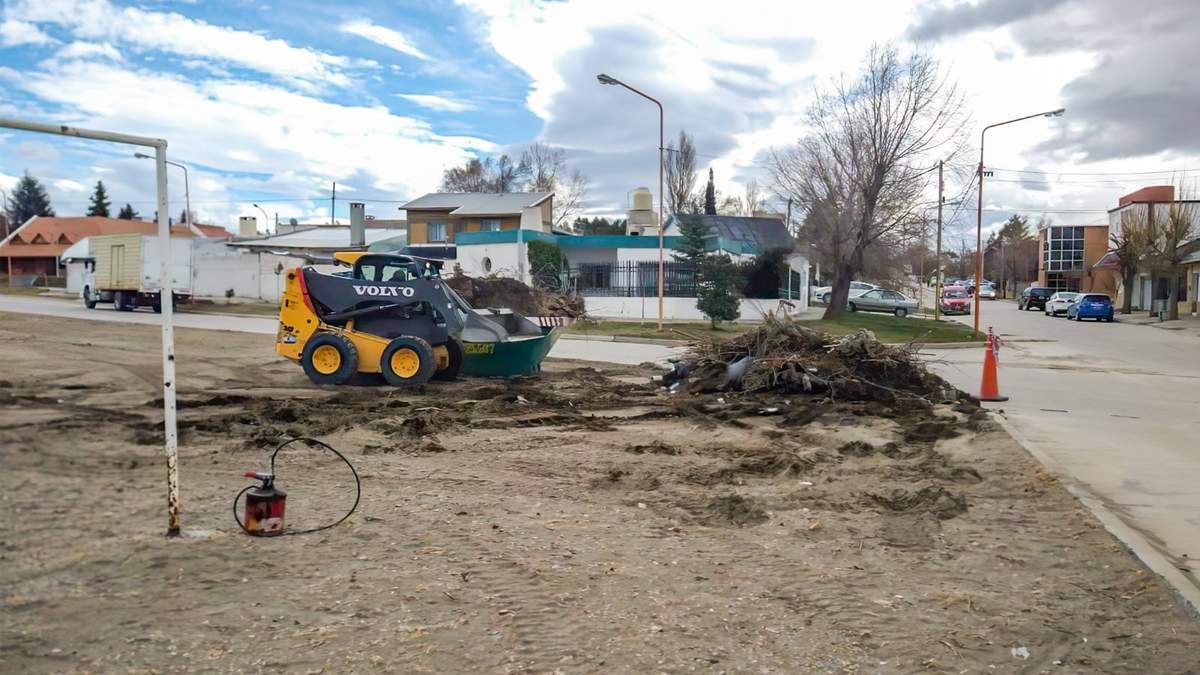 Los trabajos se desarrollan en diversos puntos de la ciudad, de acuerdo a una evaluación previa. Fuente: (Twitter).