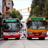 Ante el pedido de aumento del boleto en el transporte en Bariloche, usuarios se organizan en contra