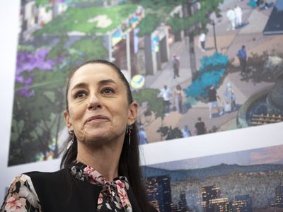 Sheinbaum dice que fue advertida de espionaje en su contra