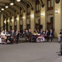 AMLO pidió a empresarios adquirir mínimo de 20 mdp en billetes de Lotería; difunden carta compromiso