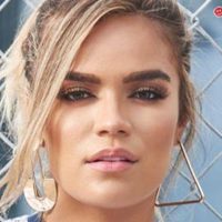 "Round 2": Karol G y un outfit de otro mundo. ¡Calado y deslumbrante!