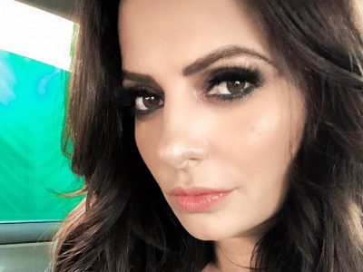 "¡De espaldas!" Cecilia Galliano lució un bikini floreado y mostró su tatuaje más oculto