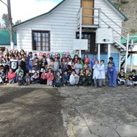 Familias de alumnos reclamaron por la falta de clases en el Jardín 43 de San Martín de los Andes