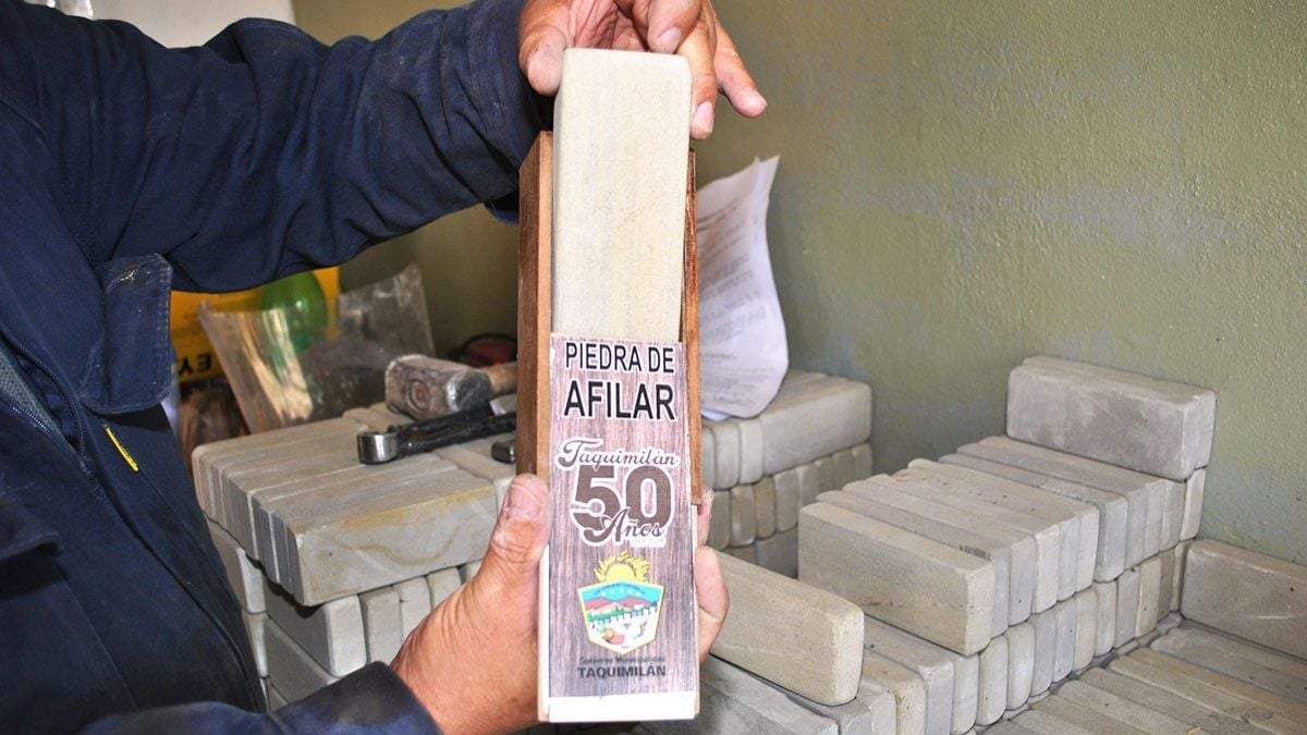 La piedra de afilar de Taquimilán. Fuente: (Twitter)
