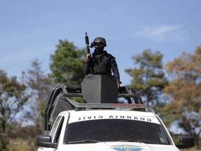 Emboscan y asesinan al menos a ocho policías comunitarios en Coahuayana, Michoacán