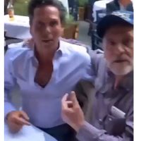 Difunden video de Roberto Palazuelos con exlíder del Cártel del Golfo