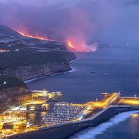 Se abrió una nueva boca eruptiva en el volcán de La Palma: caen más lenguas de lava