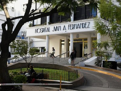 ¡Acá no fue! El director del Fernández negó que el anestesista se haya contagiado en el hospital