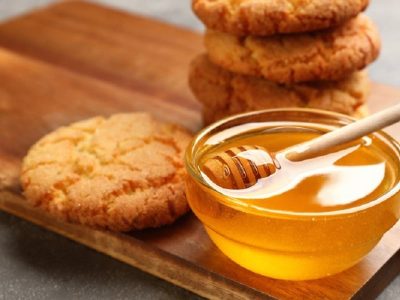 Si tenés invitados sorpresa en la merienda, hacé estas galletitas de miel económicas y súper rendidoras