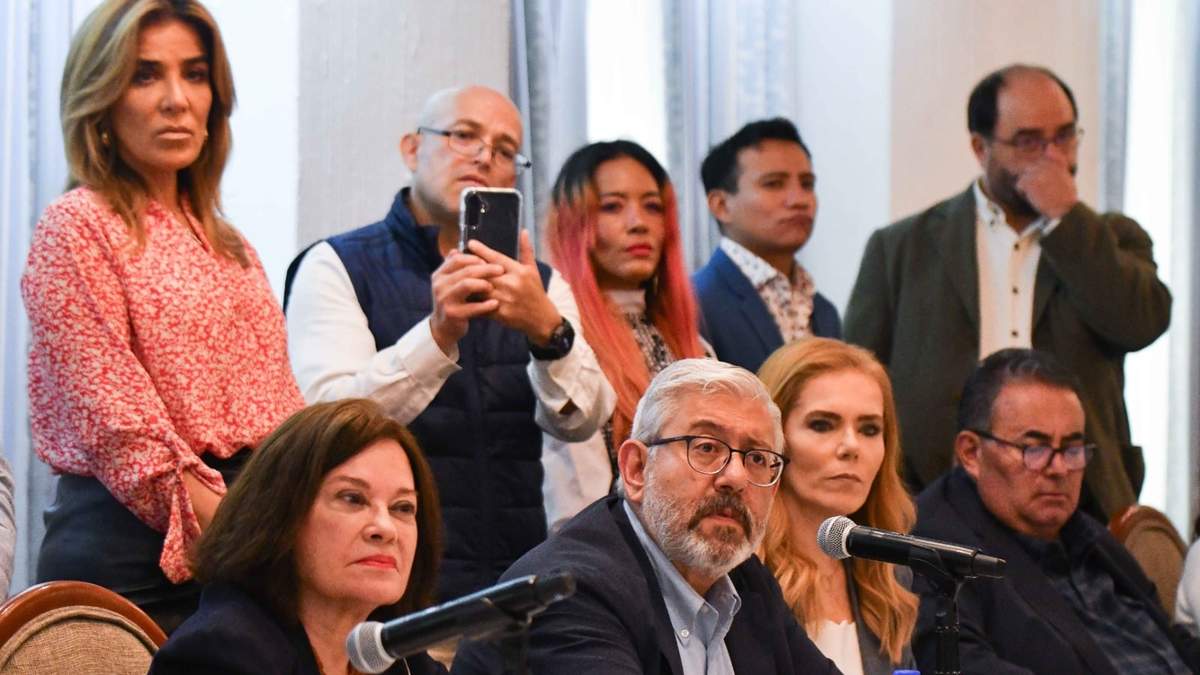 Integrantes del FCN en conferencia