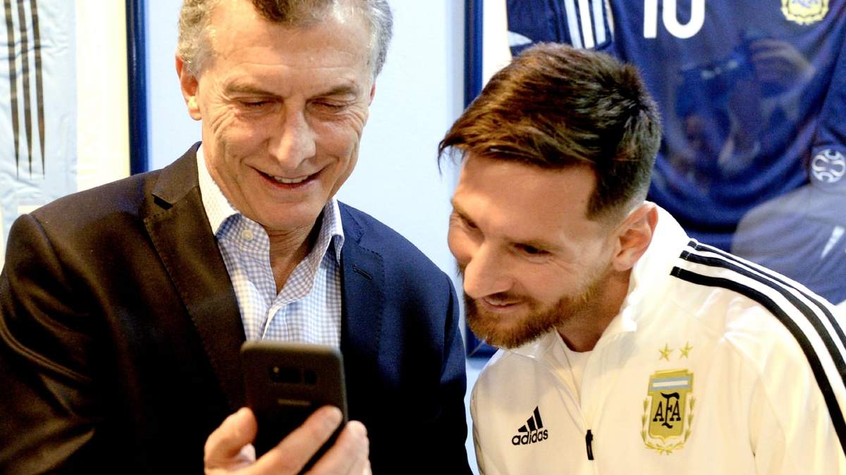 Expresidente Mauricio Macri y Lionel Messi. Fuente: (Twitter)