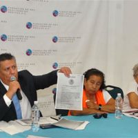 Exigen resarcir daños a indígenas que perdieron la vista tras cirugías promovidas por Fundación Cinépolis