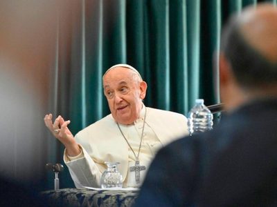 El Vaticano condena el cambio de sexo, teoría de género y los vientres de alquiler