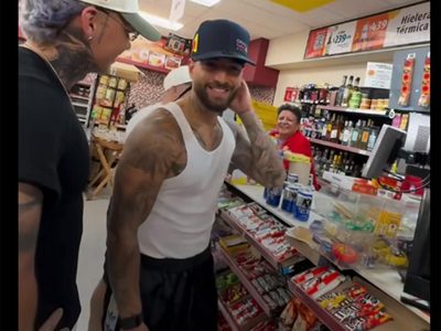Maluma es captado en tienda de conveniencia en Monterrey