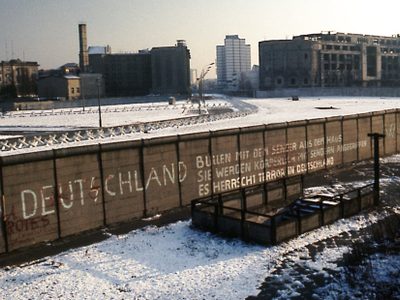 El Muro de Berlín sigue en pie