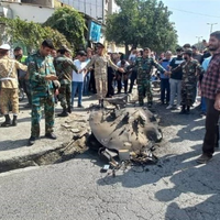 Se estrella dron militar en Irán durante vuelo de prueba; hay dos heridos