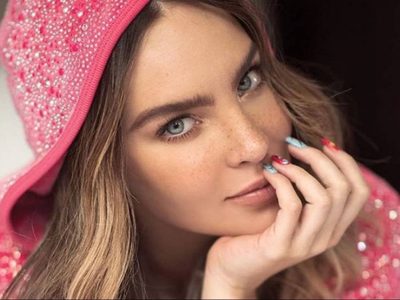 ¡No podrás sacarle la mirada! Belinda dejó ver su prenda más escandalosa ¡Debajo de todo!