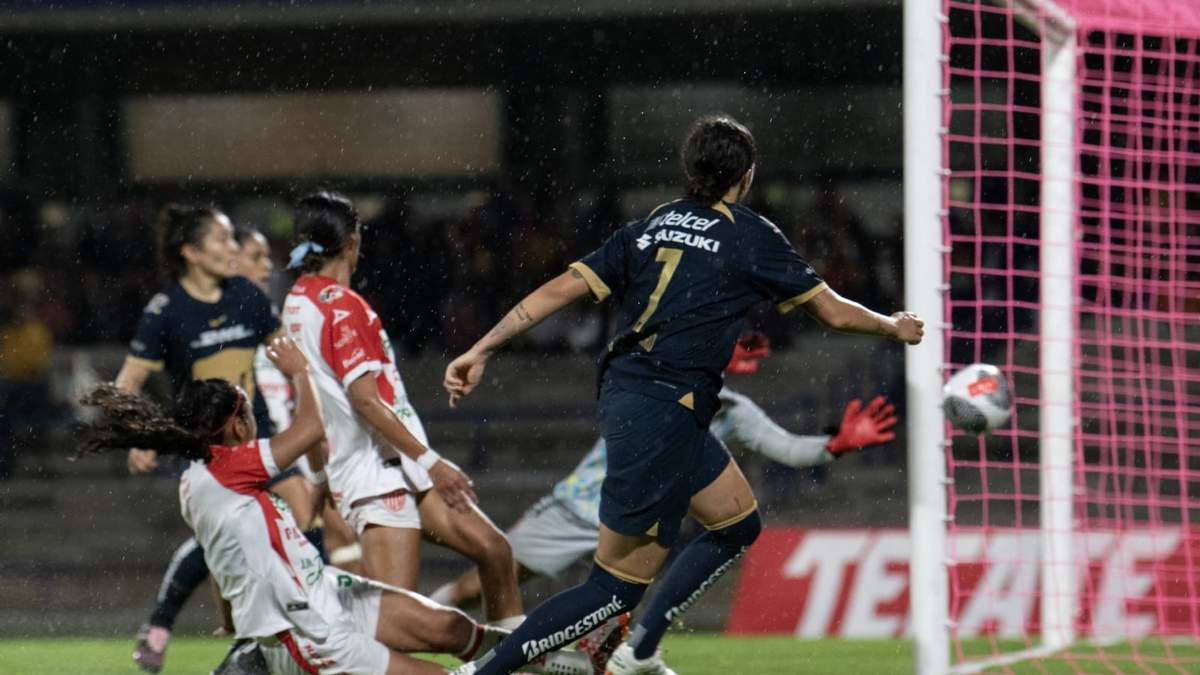 Futbol femenil. Propuesta polémica