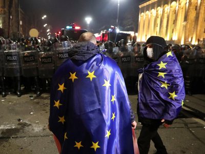 Georgia da marcha atrás con una ley de "agentes extranjeros" tras dos noches de protestas