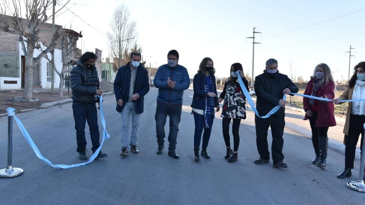 Acto de inauguración de una obra pública. Fuente: (Twitter)