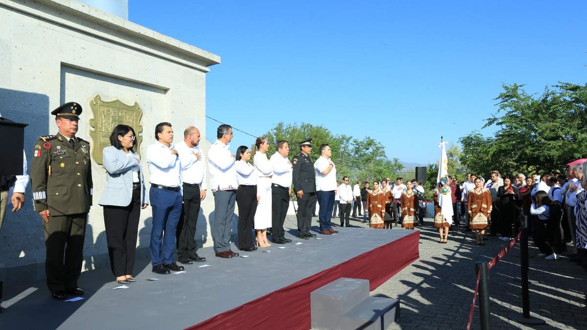 Honra Américo a los tamaulipecos ilustres
