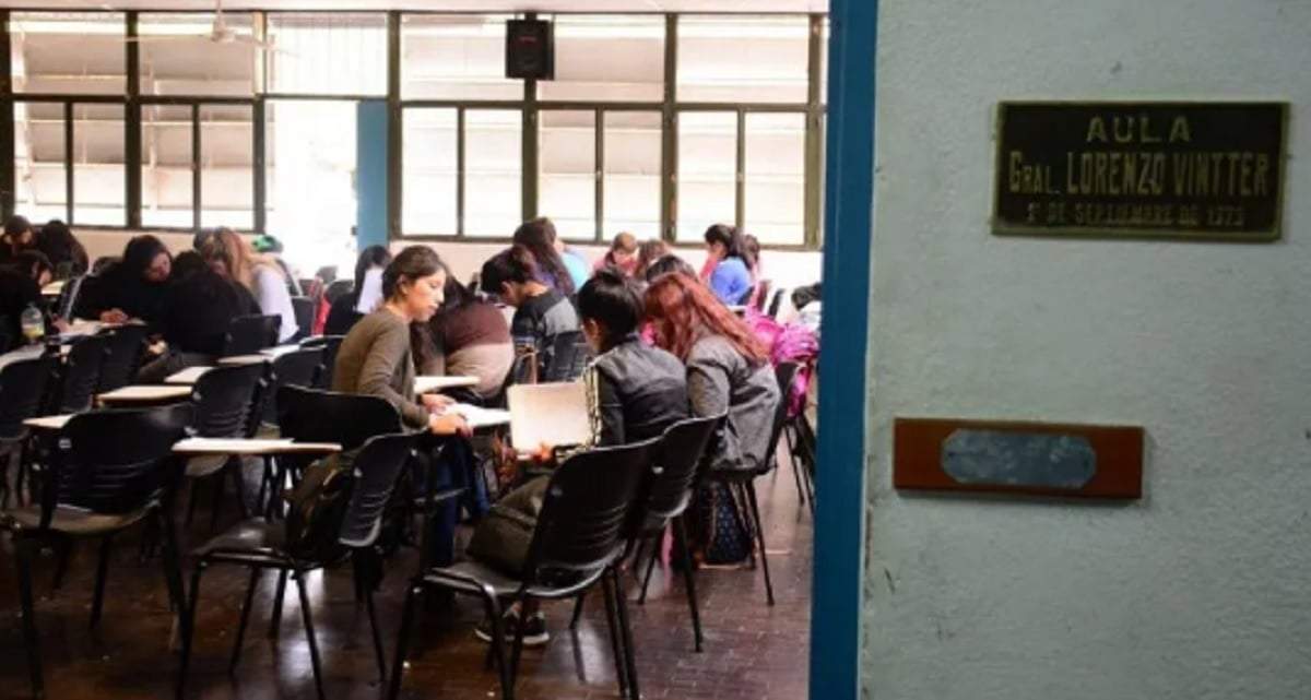 Aula Magna, Lorenzo Vintter. Fuente: (Fadecs)