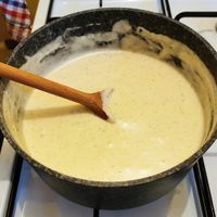 Salsa bechamel sin lácteos y sin aceite: el secreto para preparar esta versión, más sana y baja en calorías