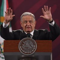 “Que siga su camino”: AMLO frena reto con Creel sobre fideicomisos del Poder Judicial vs. becas