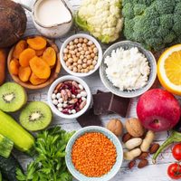 Prestá atención: los alimentos que no deberías comer primero para controlar tu peso y no aumentarlo