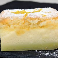 Pastel "imposible" de coco: 3 texturas con una misma preparación, la receta que vas a amar