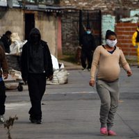 Aumentan los infectados de coronavirus en Villa Azul: ya son más de 170