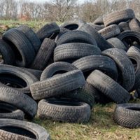 No tires las viejas llantas del auto y reutilizalas en esta increíble y llamativa idea para tu jardín