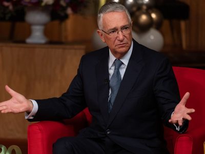 Grupo Salinas paga al SAT para “dar vuelta a la página”, pero advierte que seguirá pugna contra 4T