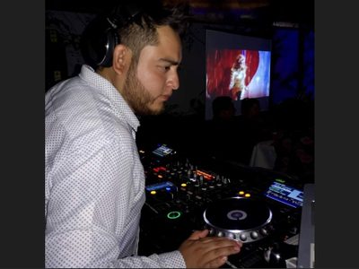 Asesinan a balazos al DJ Andrew Maxx y a una mujer en un bar de Chilpancingo