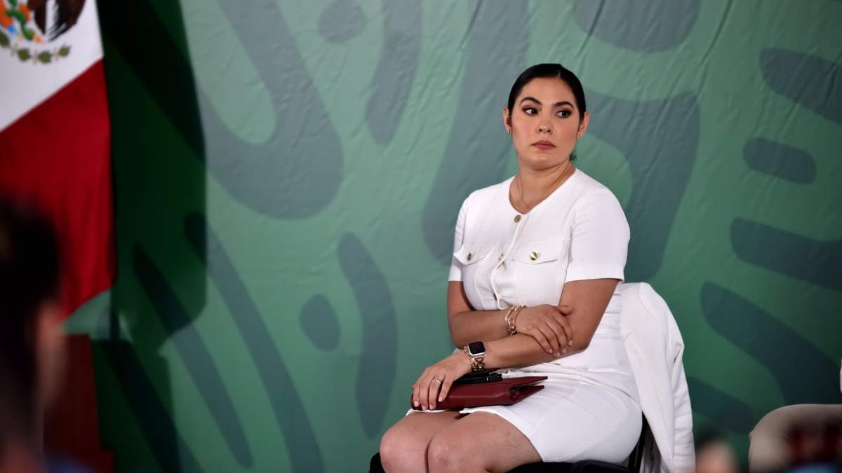 La gobernadora de Colima, Indira Vizcaíno Silva