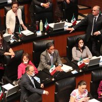 Se retiran bancadas del PRI y PAN del Senado en protesta por presunta 'mordaza” de Morena