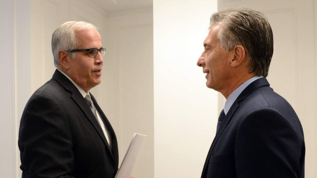 Edward Prado y Mauricio Macri. Fuente: (Twitter)