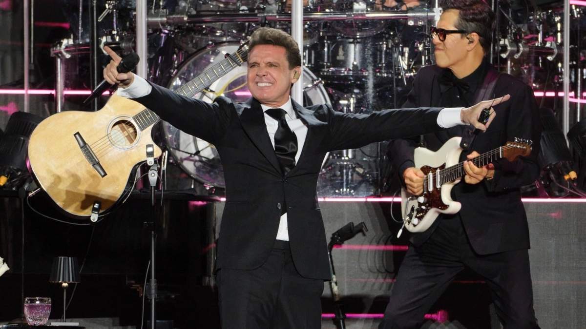 Luis Miguel, “El Sol” brilla ante 65 mil fans en pletórico Estadio GNP