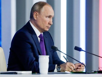 Putin insta a "pasar página" del envenenamiento a Navalni y acusa a Alemania