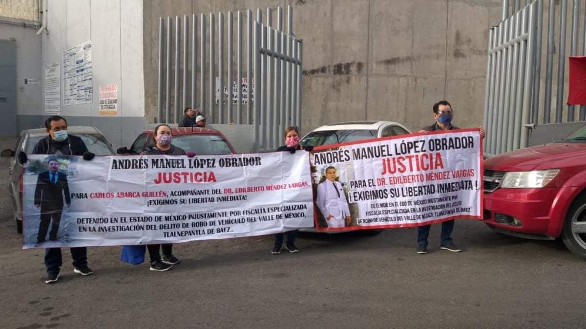 Protesta por médico aprehendido