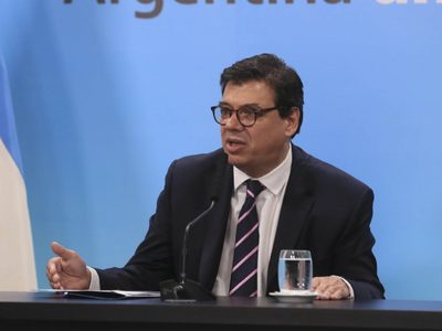El Gobierno extenderá hasta fines de septiembre la prohibición de despidos